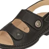 Isera - Black