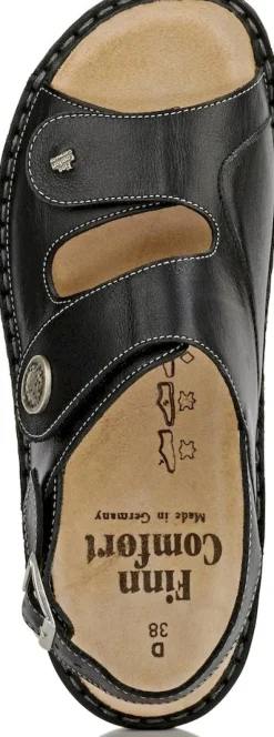 Isera - Black